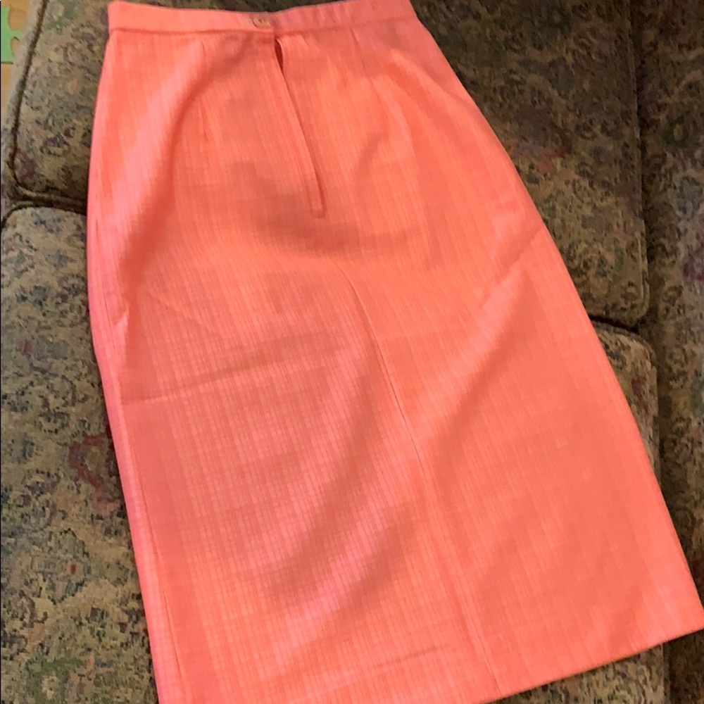 Skirt - Picture 3 of 3